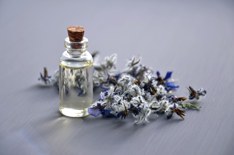 Best Essential Oils for Nasal Congestion and a Stuffy Nose